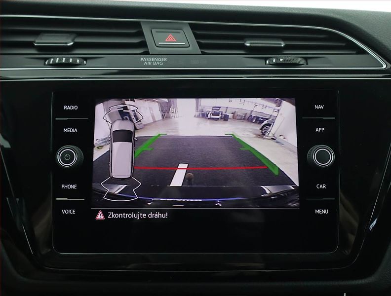 Volkswagen Touran (2021) Highline 2.0 TDI - fotka 20 z 21