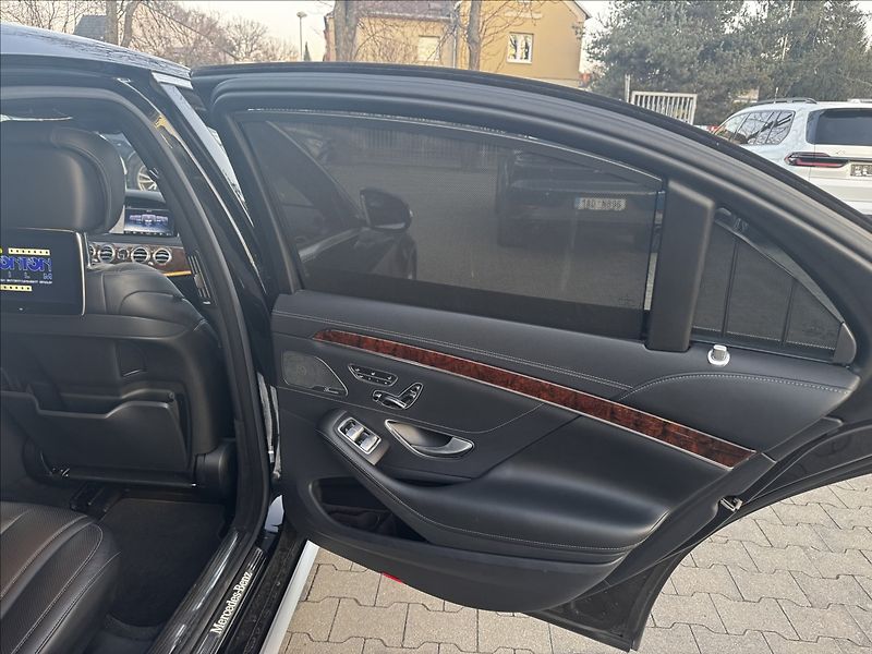 Mercedes-Benz Třídy S 500 L 4Matic AMG - fotka 10 z 28