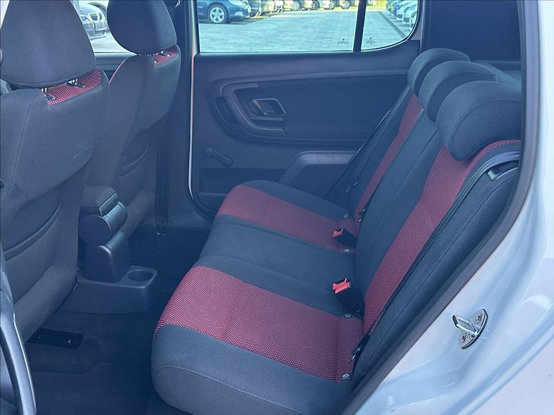 Škoda Fabia 1,2 TSI 105PS  Monte Carlo - fotka 14 z 47