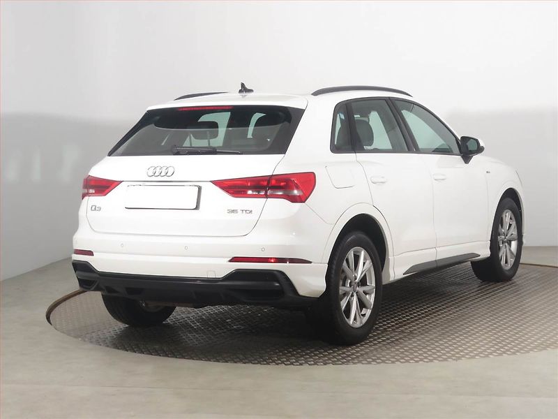 Audi Q3 (2020) S line 2.0 TDI - fotka 5 z 16