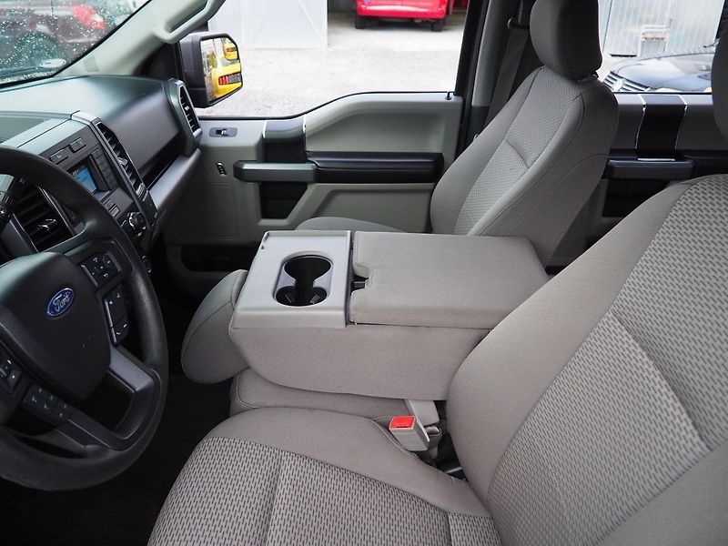 Ford F-150 (2018) 3.3L 4x4 SuperCrew - fotka 15 z 41
