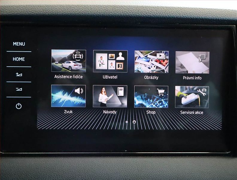 Škoda Karoq (2022) Sportline 2.0 TSI - fotka 18 z 24