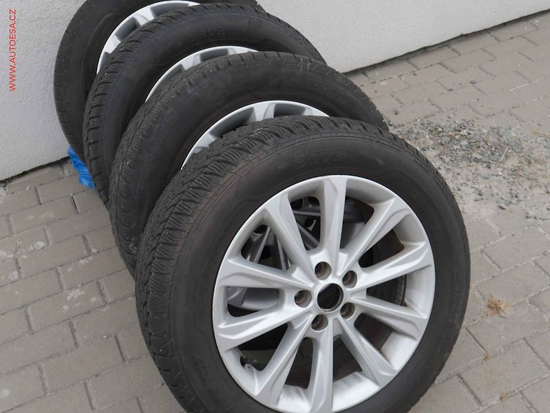 Ford Kuga (2015) 2.0TDCi 4x4, 2.maj,ČR - fotka 19 z 19