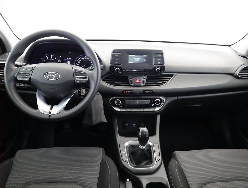 Hyundai i30 (2022) 1.5 DPI, Serv.kniha, Tempomat - fotka 10 z 17