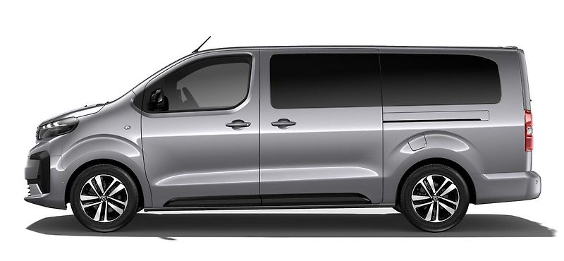 Peugeot Traveller (2026) ALLURE L3 2.2 BlueHDi 180 EAT8 - fotka 4 z 8