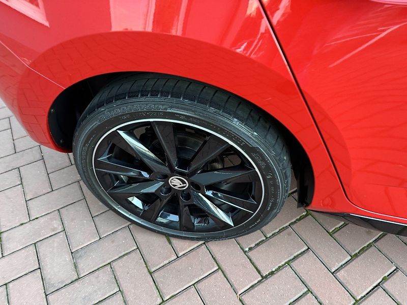 Škoda Fabia (2015) 1.2TSi Monte Carlo Panorama - fotka 47 z 49
