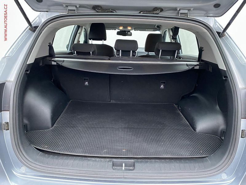 Kia Sportage (2019) 1.6  T-GDi AWD, Vision, navi - fotka 7 z 20