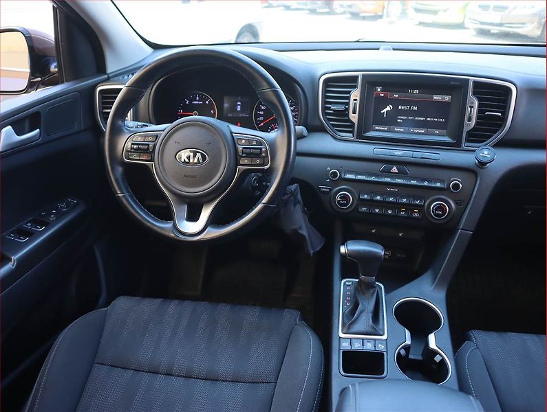 Kia Sportage (2017) 1.7 CRDi, Automat, Serv.kniha - fotka 7 z 20