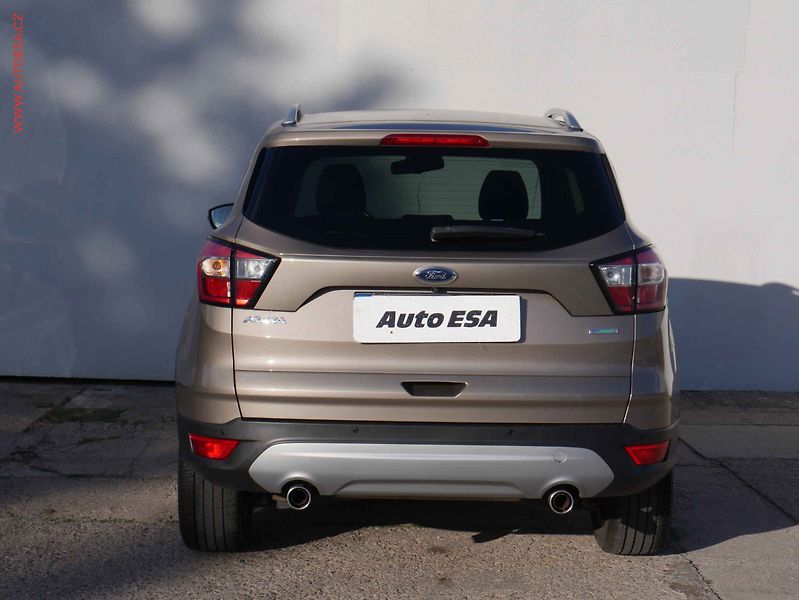 Ford Kuga (2018) 1.5 EB, ČR, Navigace - fotka 5 z 16