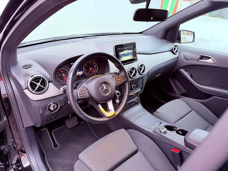 Mercedes-Benz Třídy B 180d 7G, ČR - fotka 13 z 22