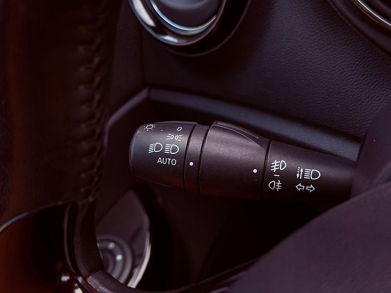 Renault Captur 0.9 TCe Intens, ČR, Serviska - fotka 21 z 25