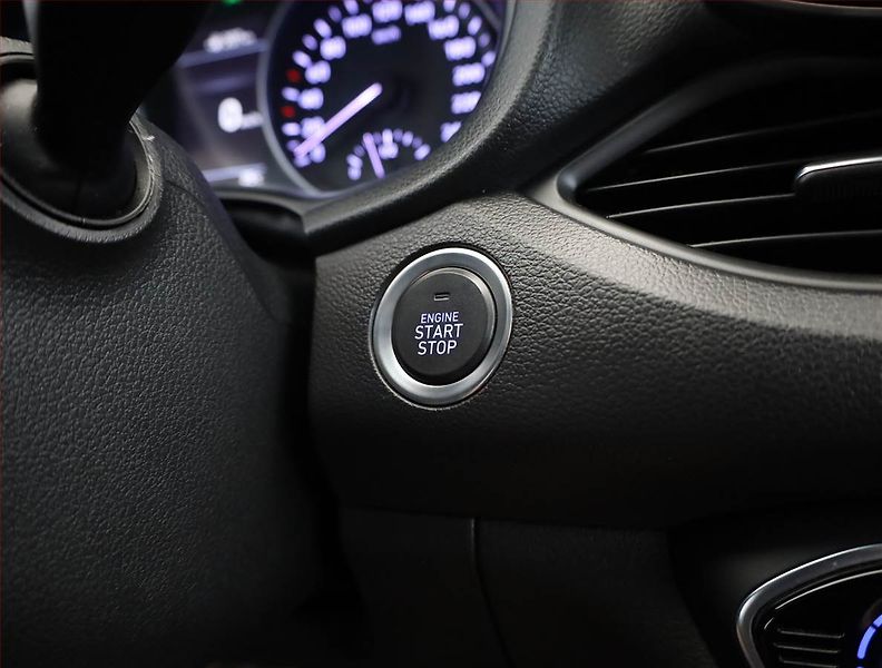Hyundai i30 (2018) Style 1.4 T-GDI, Serv.kniha - fotka 15 z 19