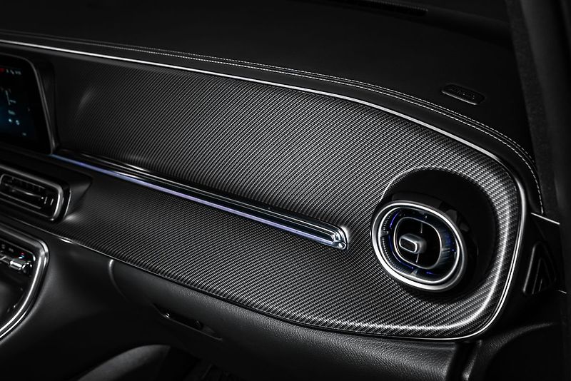 Mercedes-Benz Třídy V 300d 4M Exclusive AMG Long - fotka 23 z 26