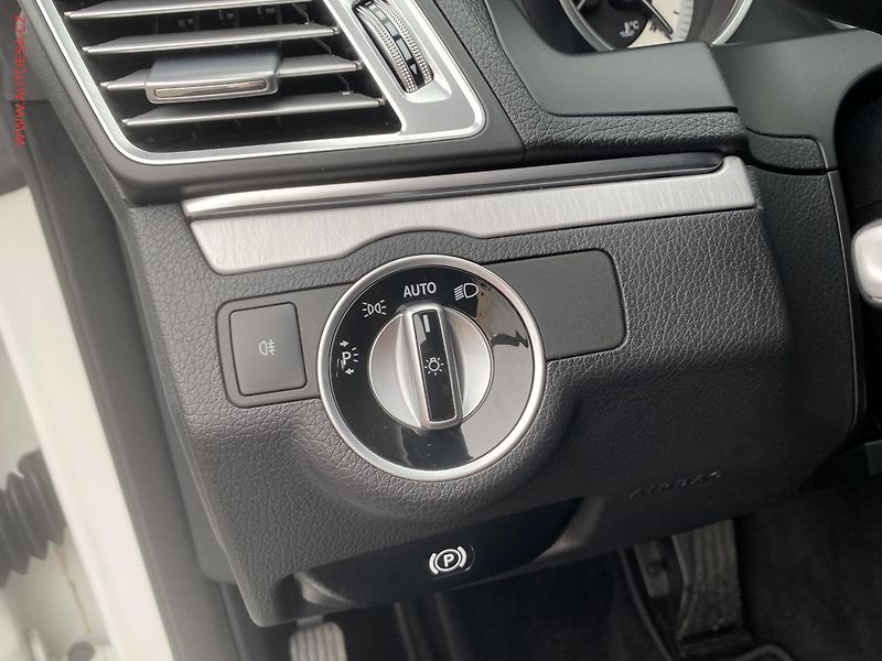 Mercedes-Benz Třídy E (2016) 3.0 d E 350 d, 1.maj,ČR - fotka 16 z 21