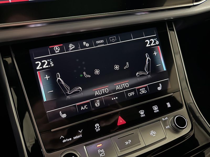 Audi Q8 (2025) 50TDI 210kW OLED K360 PANORAMA - fotka 49 z 59