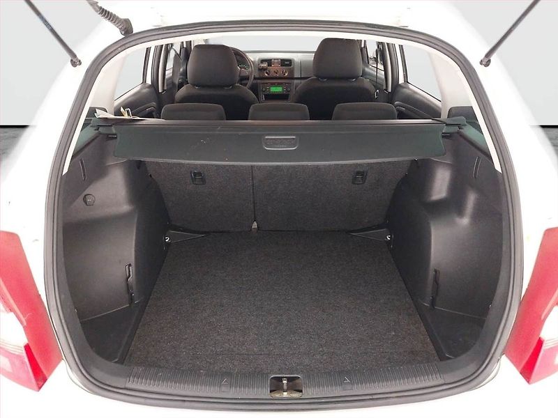 Škoda Fabia (2013) 1.2 TSI, Serv.kniha, nová STK - fotka 14 z 18