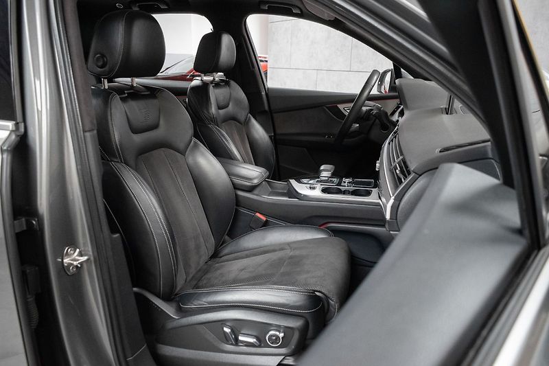 Audi Q7 3.0TDI REZERVACE - fotka 13 z 51