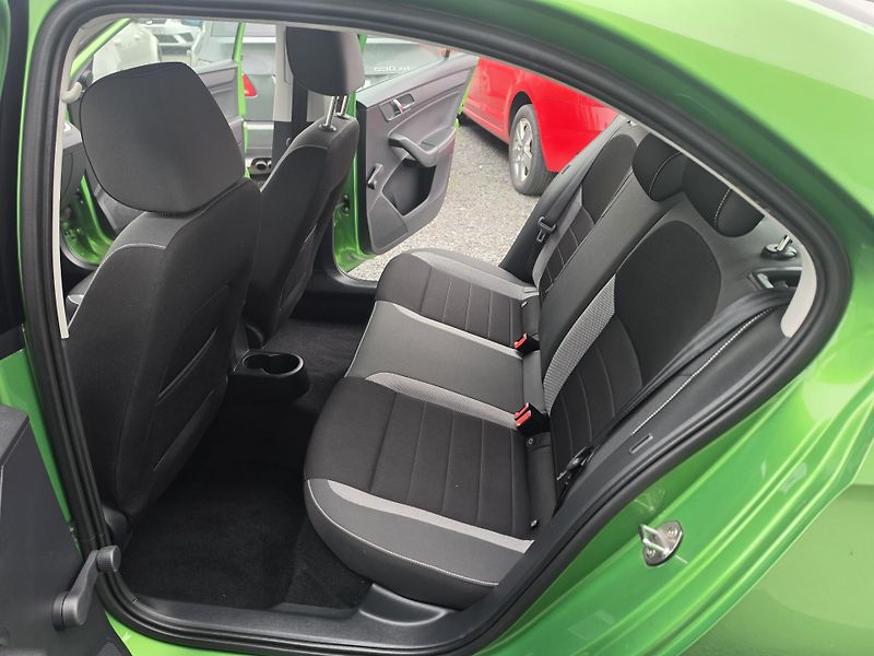 Škoda Rapid 1.2 TSI TZ  - fotka 8 z 16