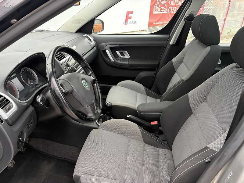 Škoda Roomster (2008) 1.6 16V po servisu - fotka 8 z 24