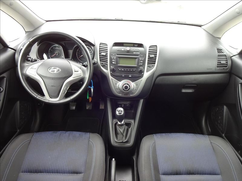 Hyundai ix20 1,6 i 91kW 56 000km - fotka 32 z 48