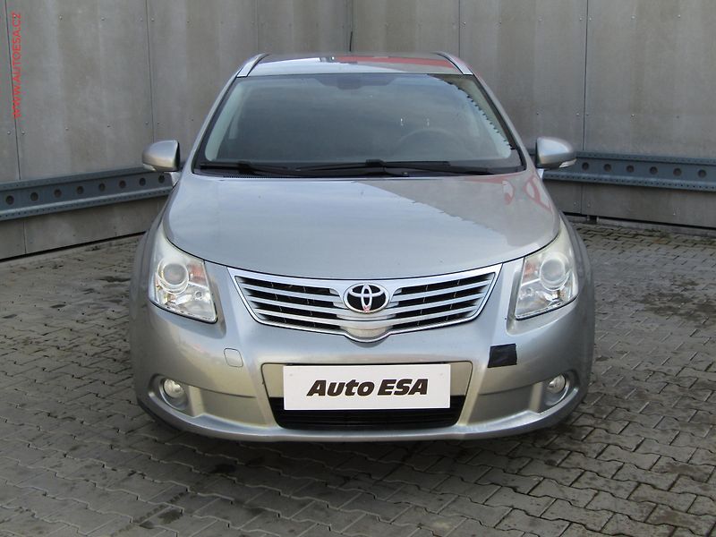 Toyota Avensis (2010) 1.8 i, AT, TZ - fotka 2 z 19
