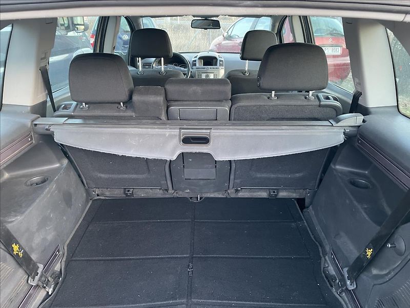 Opel Zafira 1,9 CDTI*88kW*7.míst*Servis - fotka 26 z 36