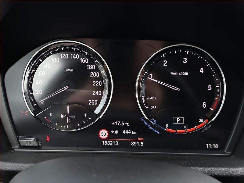 BMW X1 (2022) Innovation xDrive18d - fotka 11 z 21