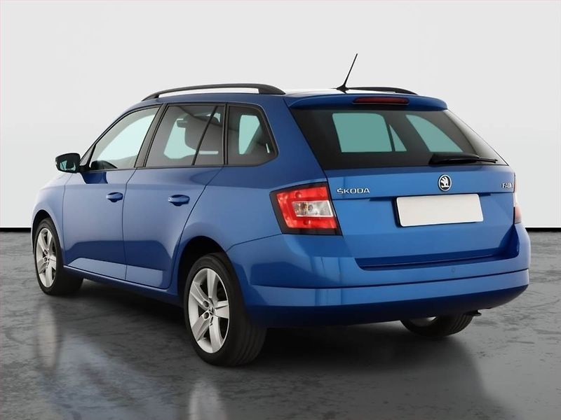 Škoda Fabia (2017) Style 1.2 TSI, Park. senzory - fotka 4 z 13