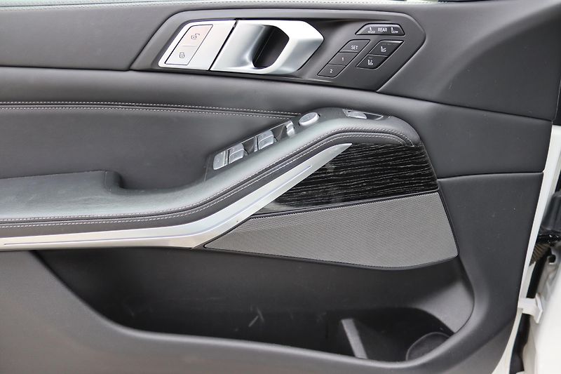 BMW X7 7místné SUV BMW X7 xDrive40i - fotka 27 z 67
