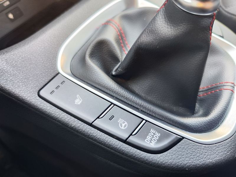 Hyundai i30 1.5 T-GDI/117kW N-Line - fotka 25 z 36