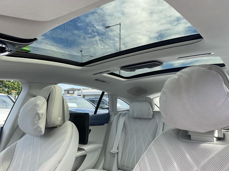 Mercedes-Benz EQS EQS 580 4MATIC AMG - fotka 21 z 24