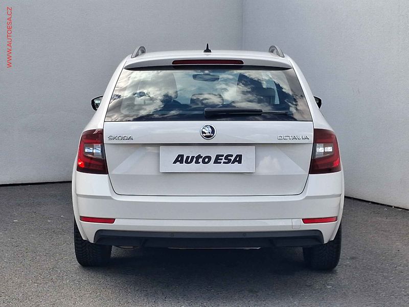 Škoda Octavia (2020) 2.0 TDi, ČR, Style, LED, navi - fotka 5 z 19