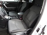Kia Ceed (2021) 1.4 T-GDi, 2.maj,ČR, AT, LED - náhled 9