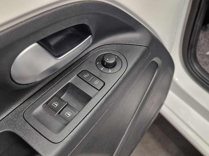 Volkswagen up! (2019) 1.0 ECO Záruka - fotka 15 z 53