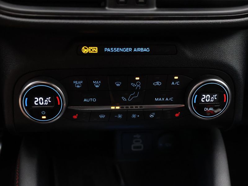 Ford Kuga 2,0 TDCi 140kW AWD ST Line X C - fotka 25 z 34