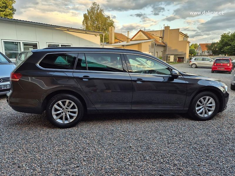Volkswagen Passat Variant (2018) 1.4TSi 110KW ComfortLine  - fotka 14 z 54