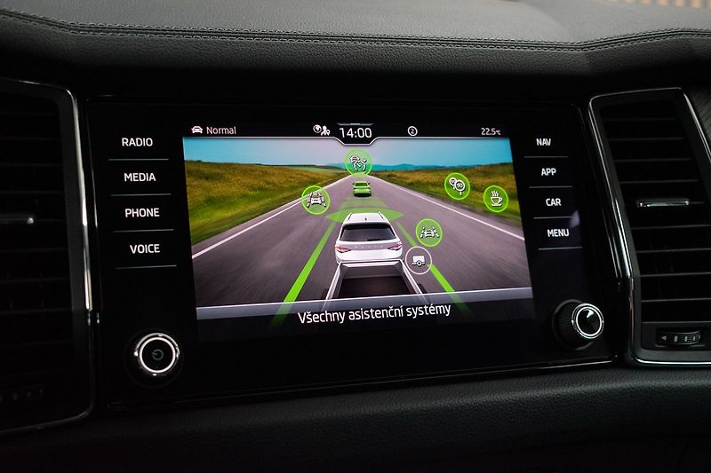 Škoda Kodiaq 2.0 TDI STYLE+*TAŽNÉ*DPH*ČR 1M - fotka 33 z 48