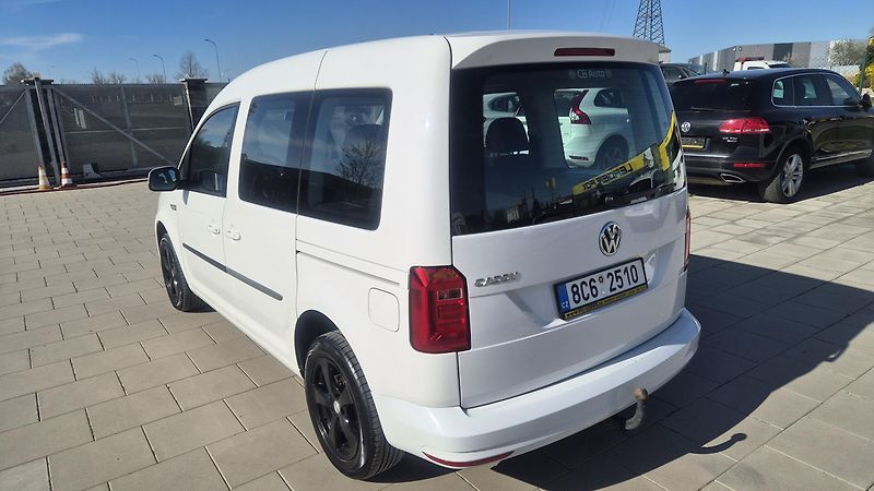 Volkswagen Caddy 2.0TDi 75kw 5míst 1.maj,ČR,DPH - fotka 5 z 20