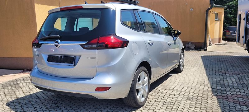Opel Zafira (2015) 1,4i 103kW benzín Automat - fotka 5 z 33