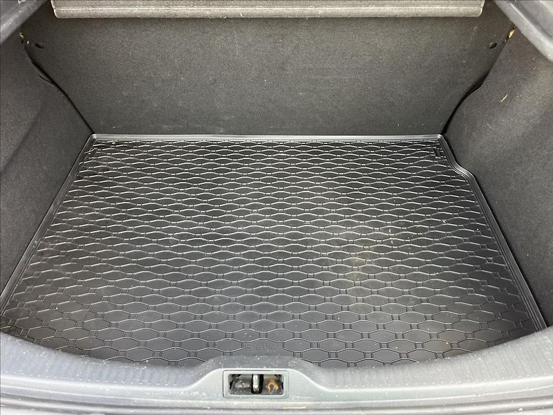 Renault Mégane 1,6 i KLIMA SERVIS STK 2/2027 - fotka 28 z 35