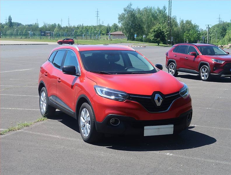 Renault Kadjar (2018) 1.2 TCe, ČR,1.maj, Kůže, Navi - fotografie inzerátu