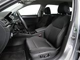 Škoda Superb - náhled 11