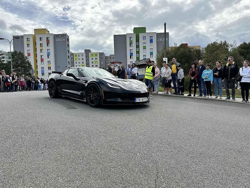 Do táborského areálu Komora se v sobotu sjelo kolem 250 vozidel.