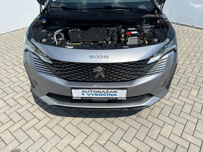 Peugeot 5008 (2021) 1.5HDi 96kW Allure+! Tažné! 7m - fotka 13 z 46