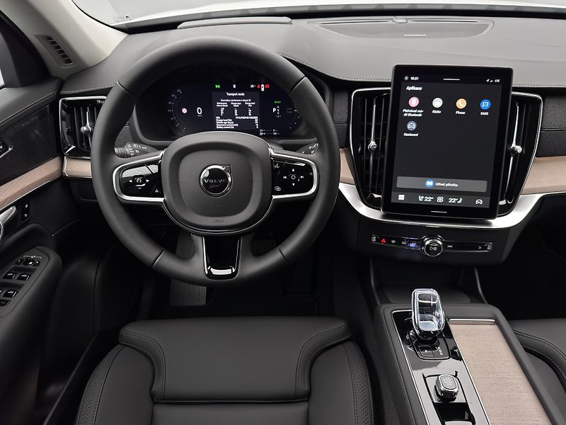 Volvo XC90 (2026) T8 AWD Plug-in BRIGHT PLUS 7m - fotka 4 z 27