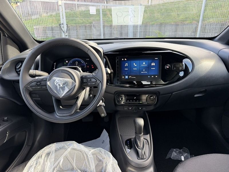 Toyota Aygo 1.5. Hybrid Comfort- akční cen - fotka 9 z 9
