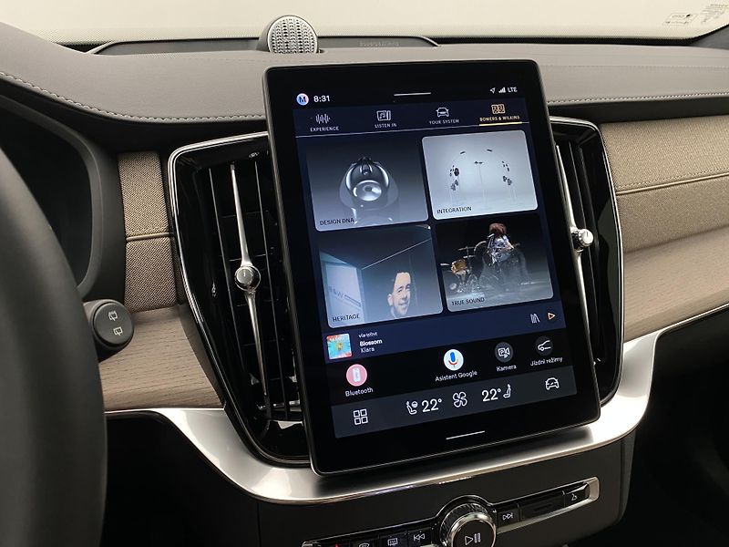 Volvo XC90 (2026) T8 AWD Plug-in BRIGHT ULTRA - fotka 75 z 77