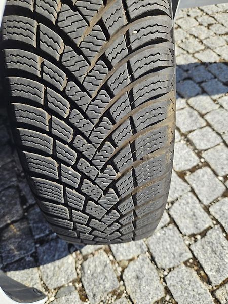 Hyundai i20 (2016) 1.2 NOVÉ ROZVODY A STK - fotka 20 z 23