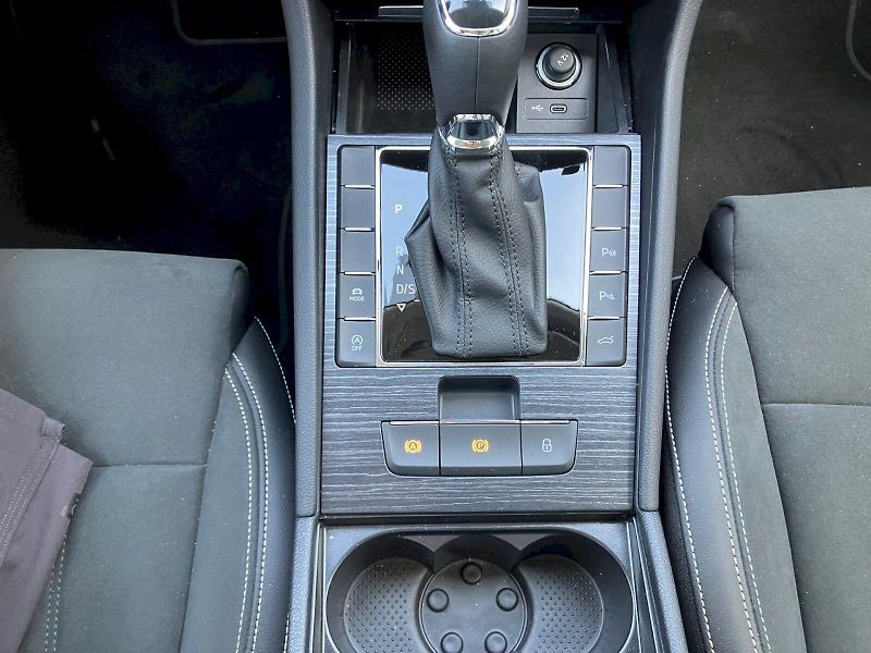 Škoda Superb (2024) SUPEREB COM GRT STY TD 110/2.0 - fotka 22 z 30