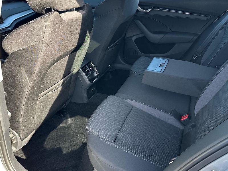 Škoda Octavia (2025) 1,5 TSI m-HEV 85 kW 7A Selecti - fotka 12 z 21